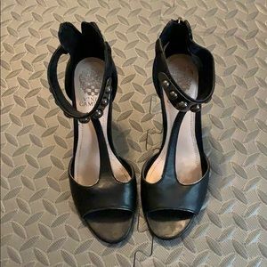 Women’s size 7.5 Vince Camuto heels